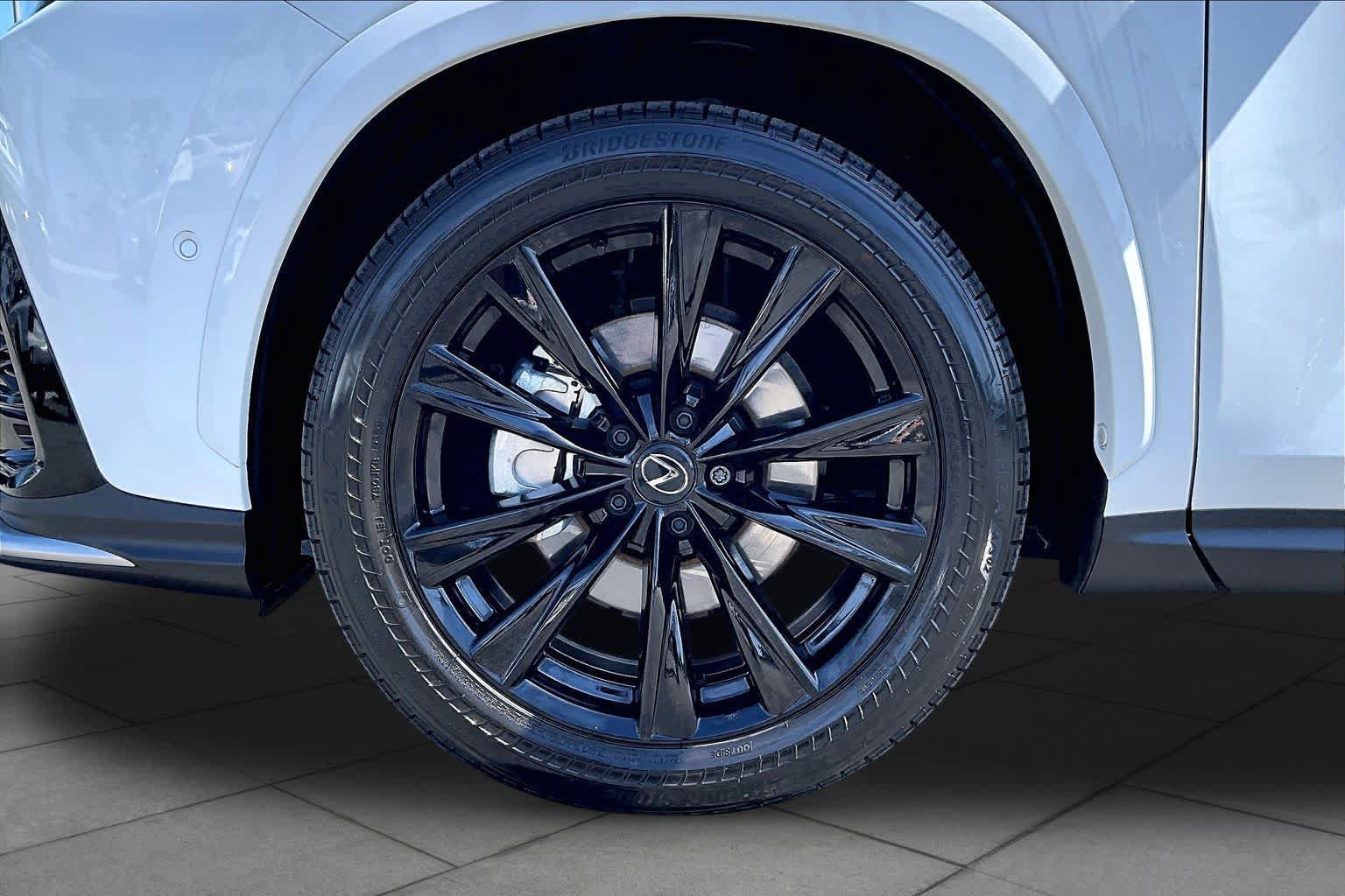 Certified 2025 Lexus NX 450h+ F Sport w/ Accessory Package (P5) AWD/4WD image 10
