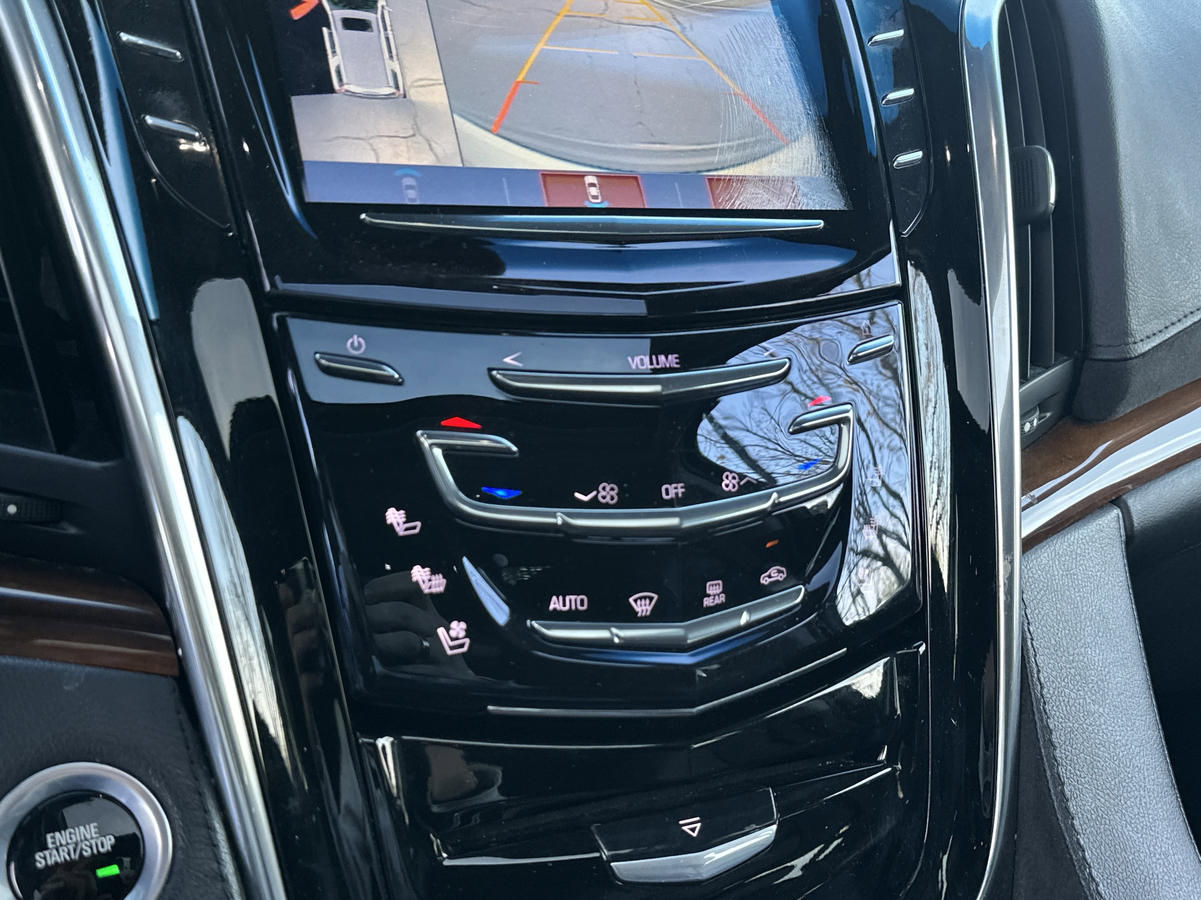 Used 2017 Cadillac Escalade Luxury image 32