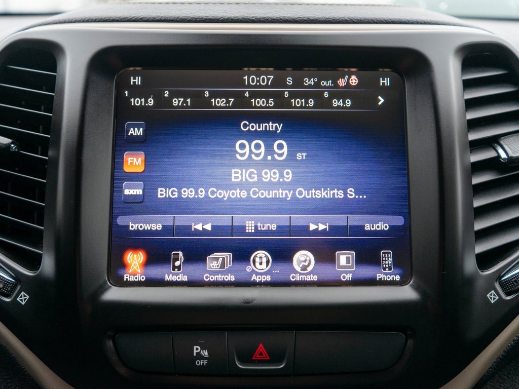 Used 2018 Jeep Cherokee Limited image 21