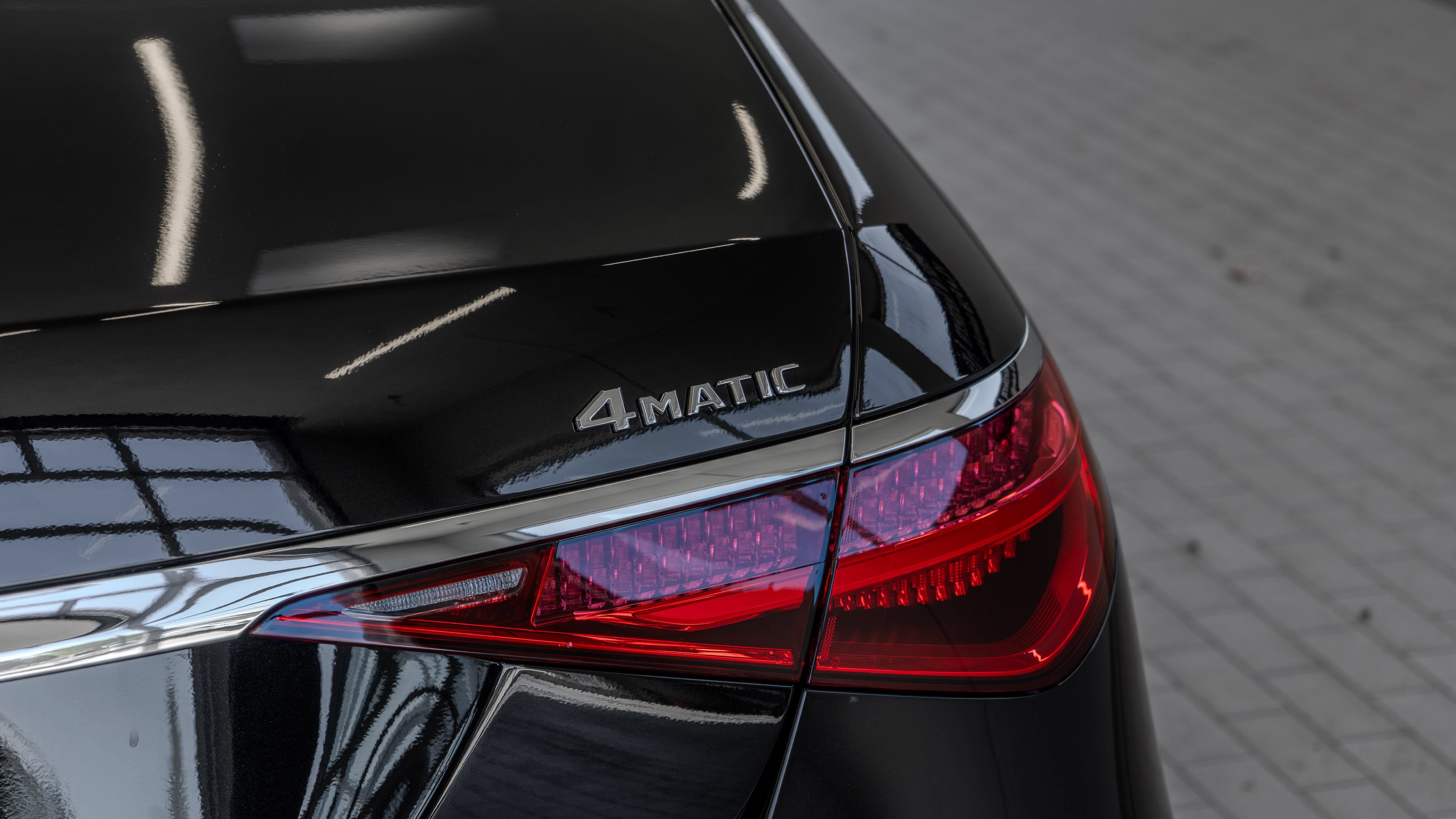 New 2026 Mercedes-Benz S 580e 4MATIC Sedan image 24