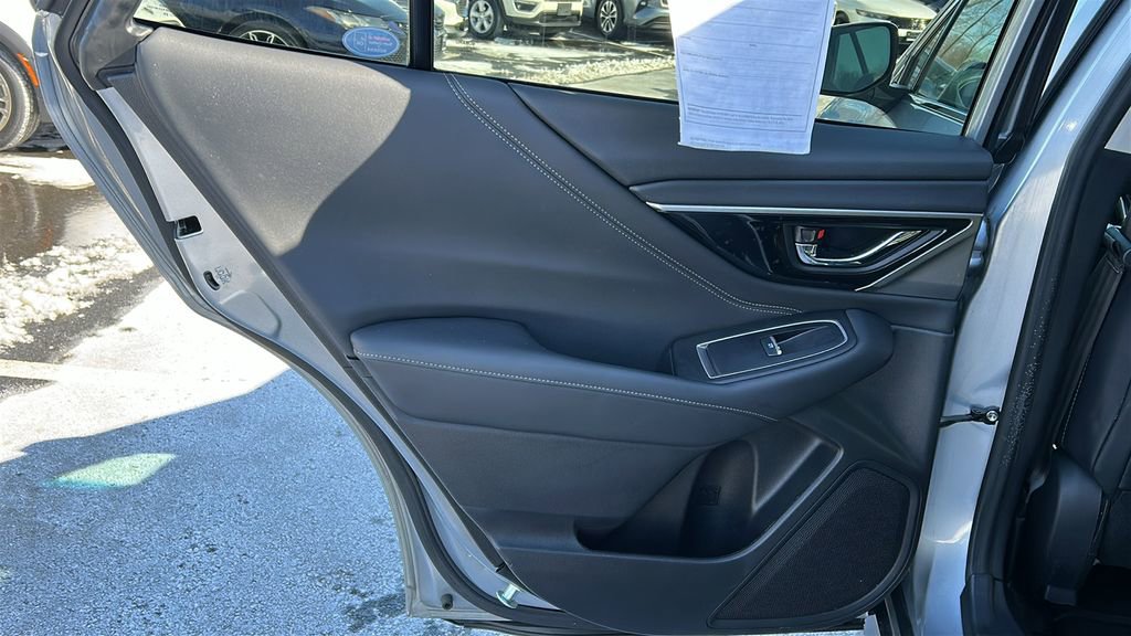 Used 2020 Subaru Outback Limited image 22