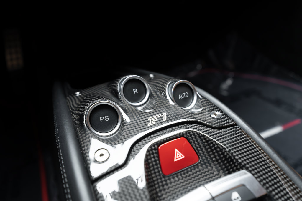 Used 2015 Ferrari 458 Italia Coupe RWD image 47
