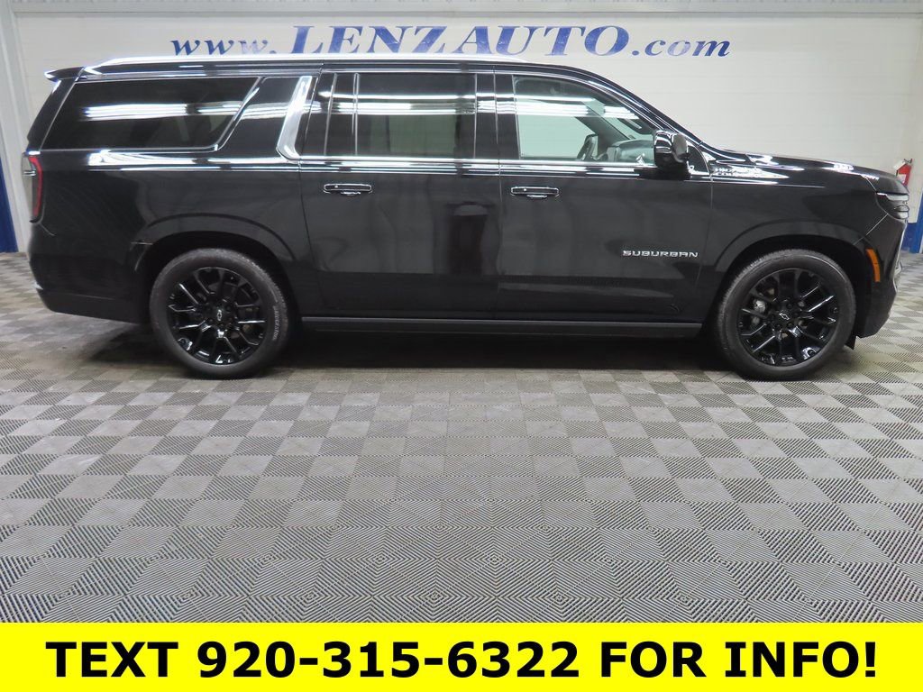 Used 2025 Chevrolet Suburban High Country AWD/4WD image 2