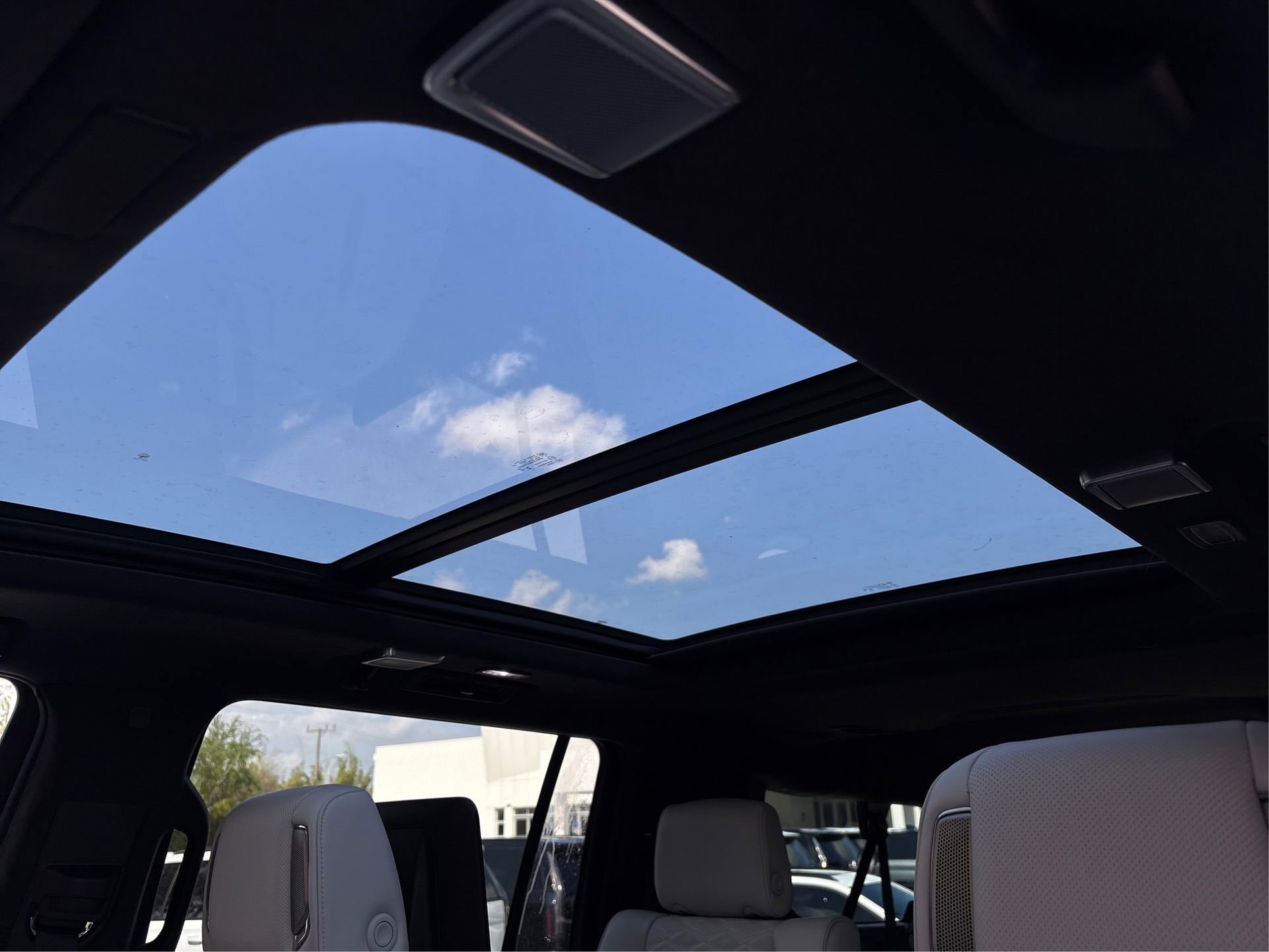 New 2026 Cadillac Escalade ESV Platinum Sport w/ LPO, ONYX Package image 35