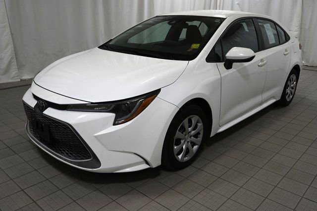 Used 2022 Toyota Corolla LE image 16