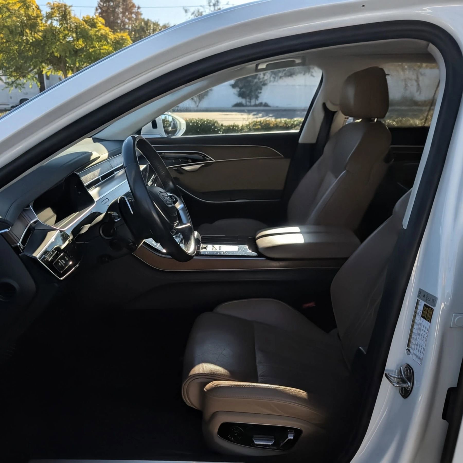 Used 2019 Audi A8 L 3.0T w/ Executive Package image 23