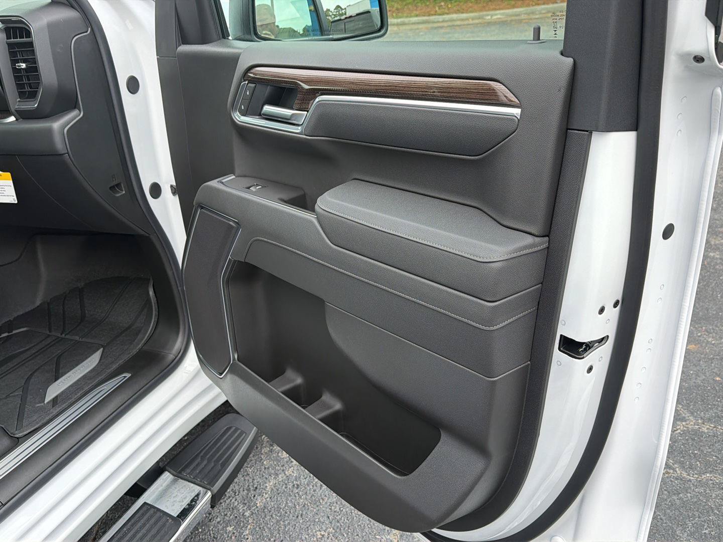 New 2026 Chevrolet Silverado 1500 LT w/ Protection Package AWD/4WD image 14