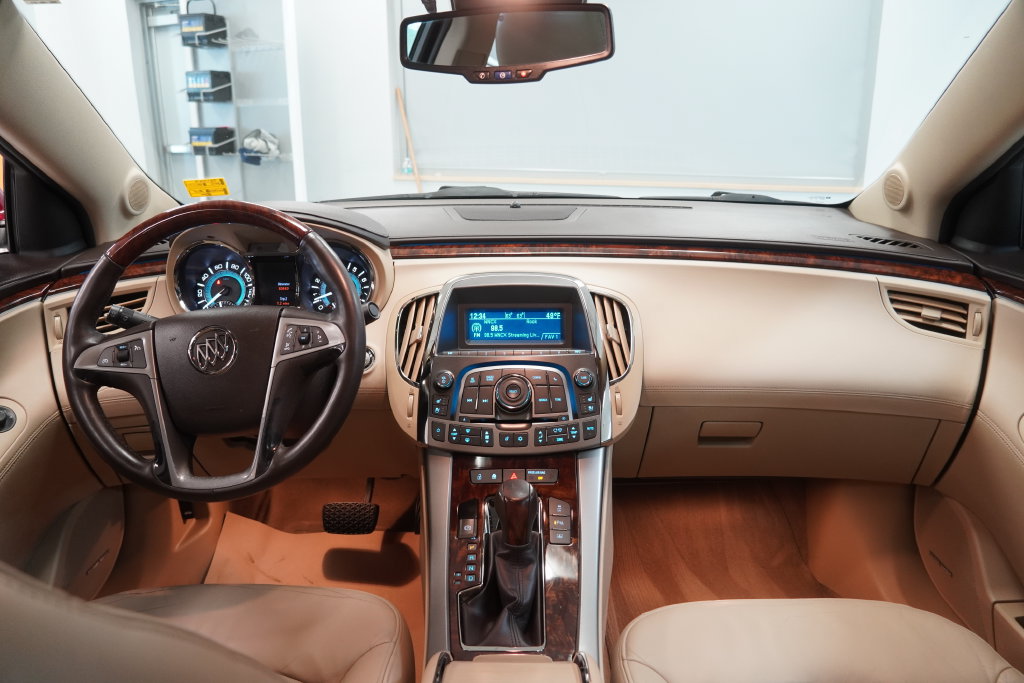 Used 2010 Buick LaCrosse CXS FWD image 20
