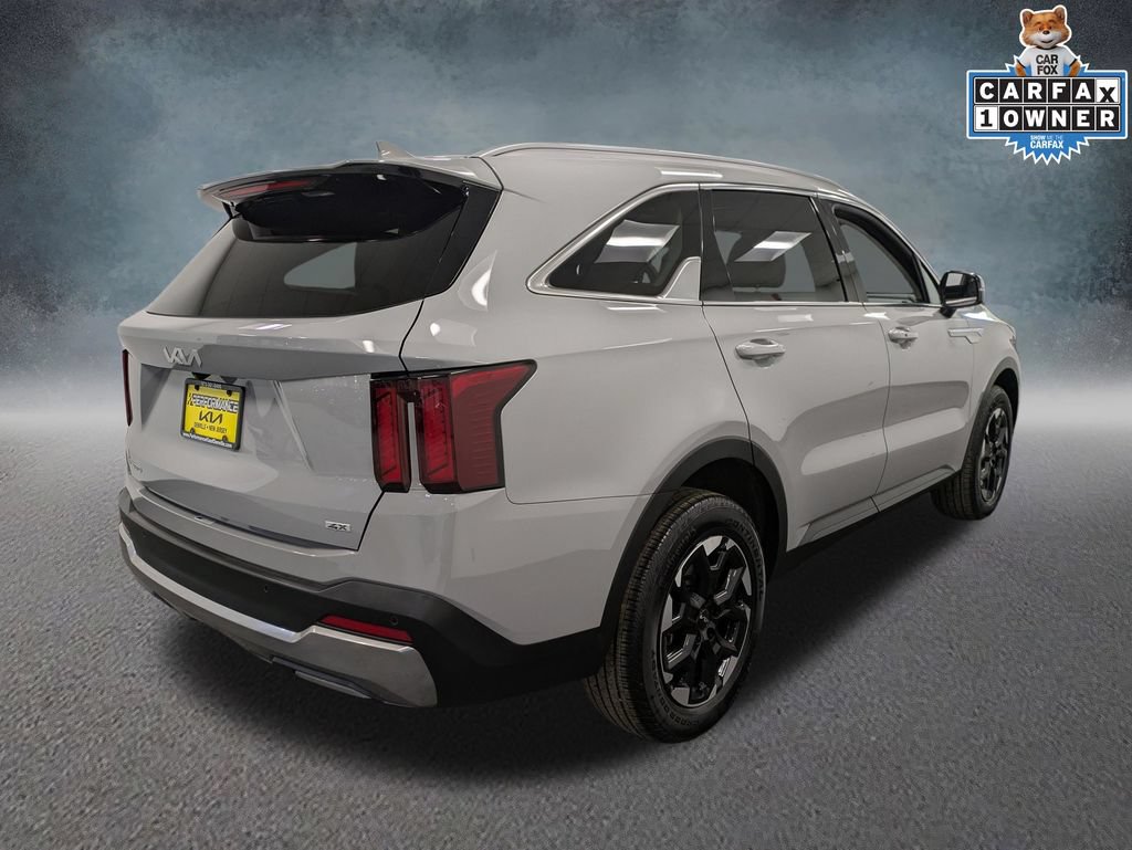 Certified 2024 Kia Sorento S w/ Panoramic Sunroof Package AWD/4WD image 4