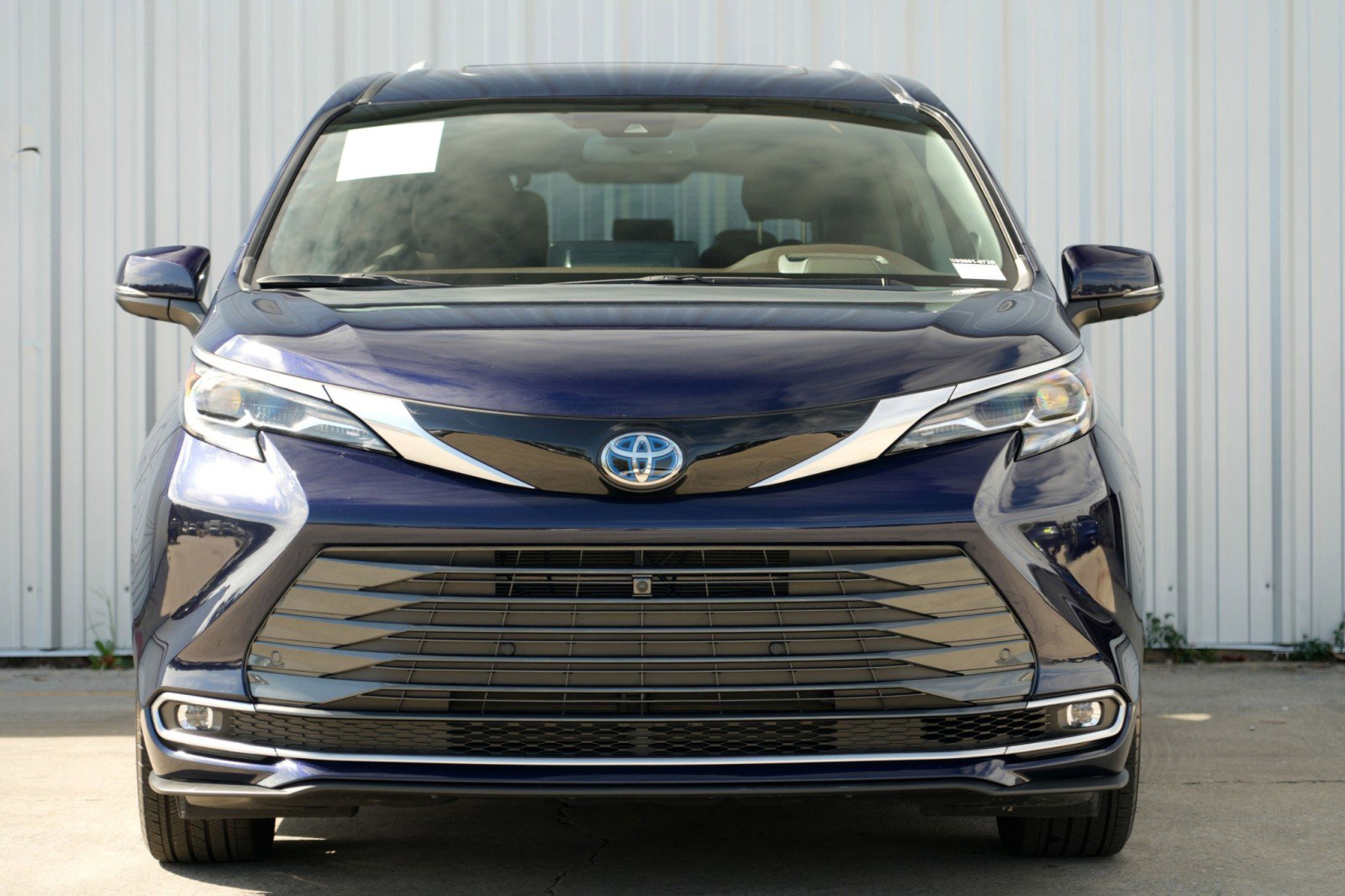 Used 2024 Toyota Sienna Platinum image 7
