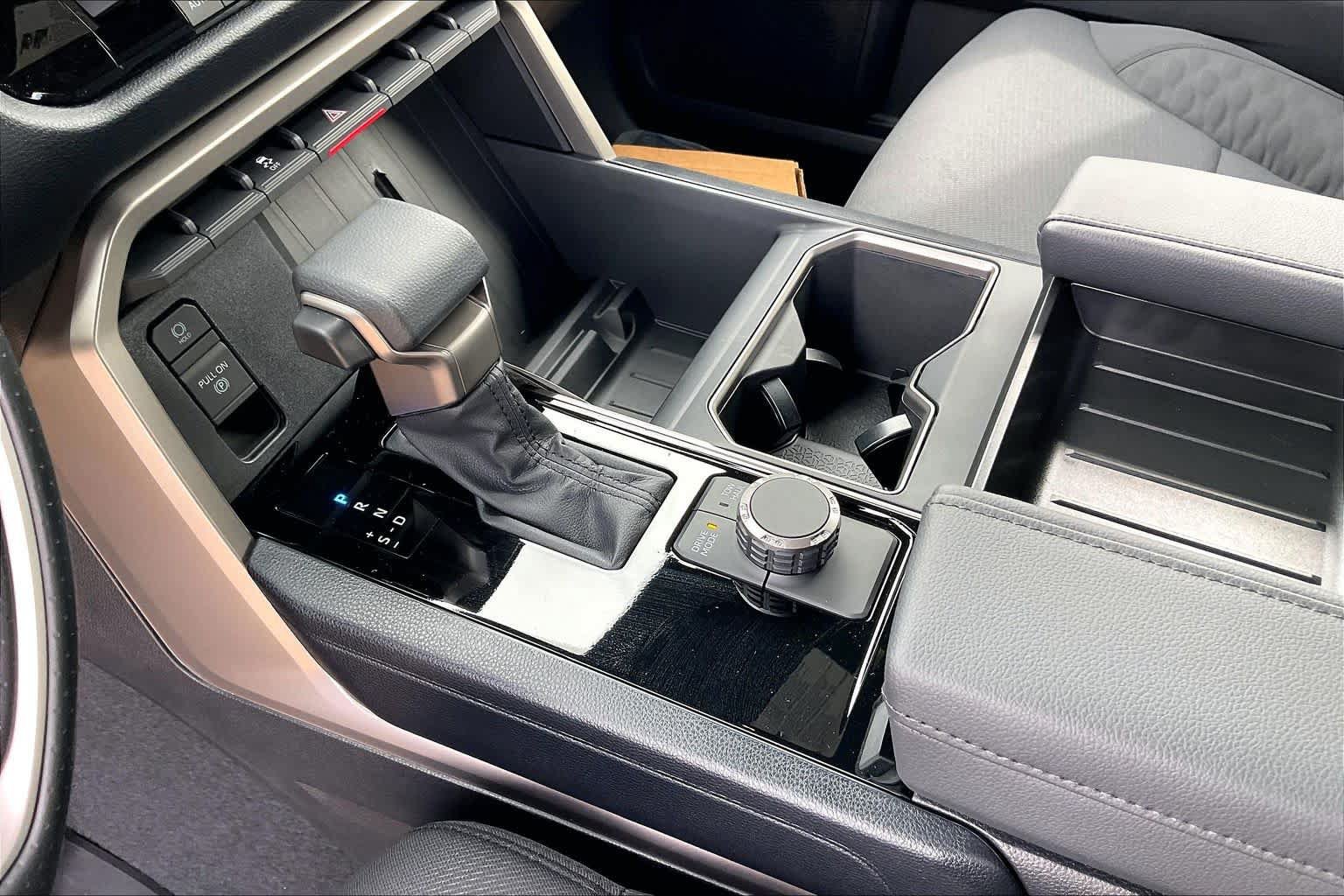 New 2026 Toyota Tundra SR5 w/ SR5 Convenience Package RWD image 7