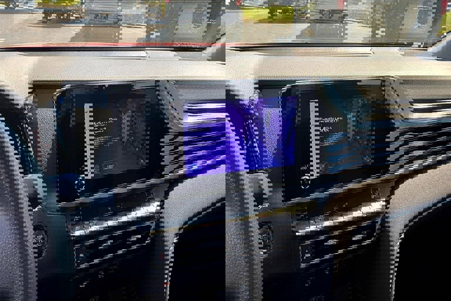 Used 2025 Toyota Camry LE FWD image 21