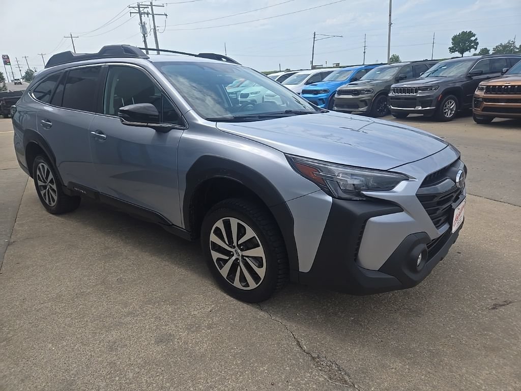 Used 2023 Subaru Outback Premium AWD/4WD image 16