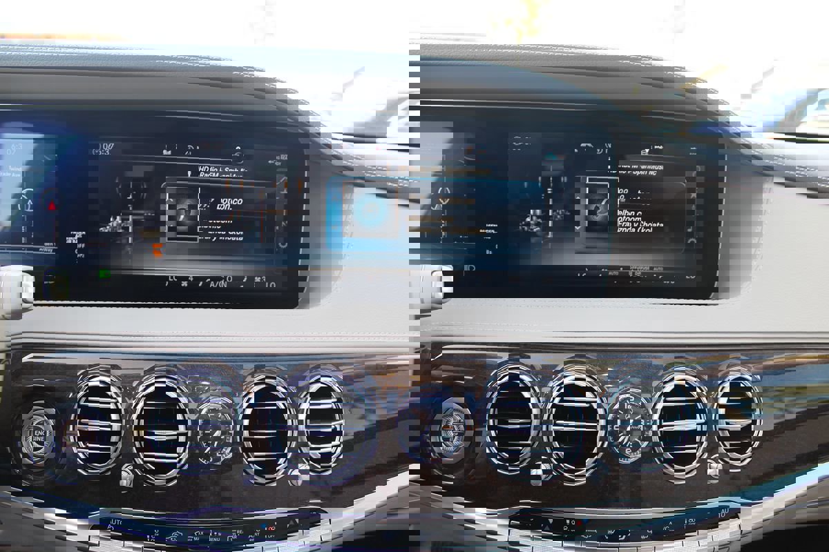 Used 2019 Mercedes-Benz S 450 Sedan image 33