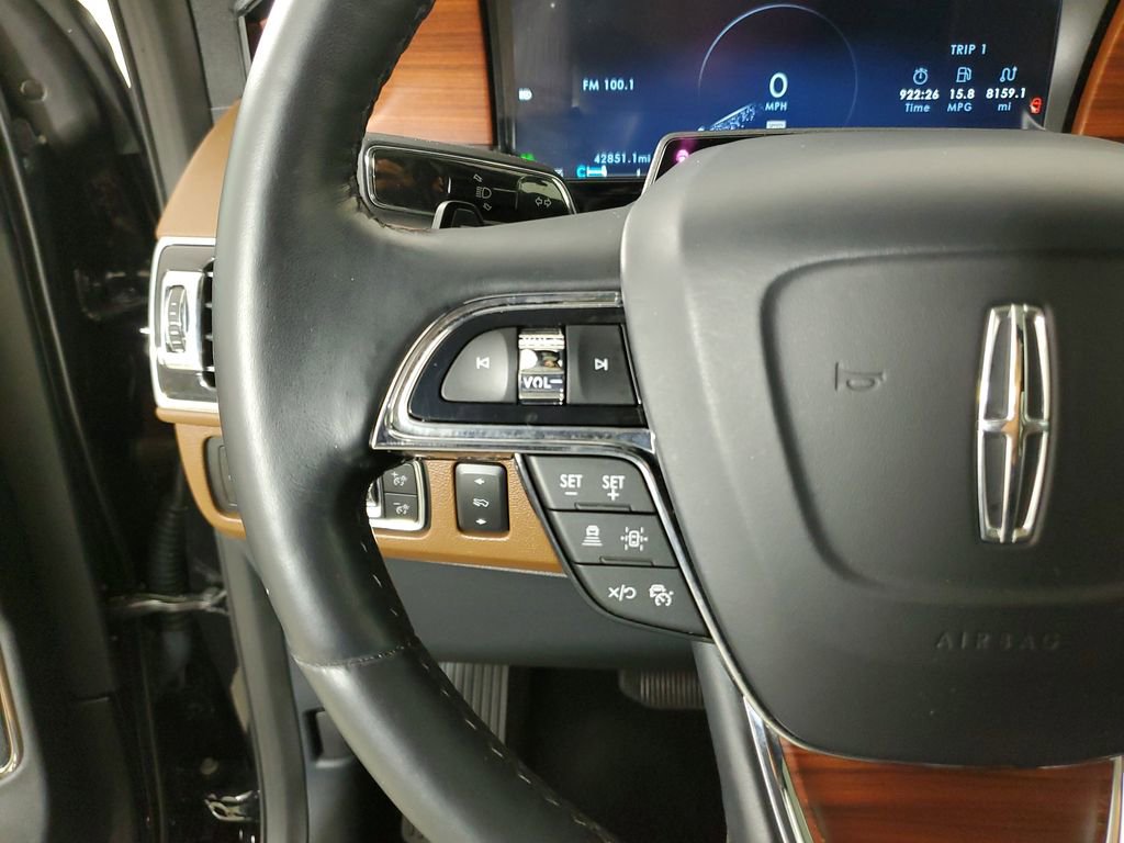 Used 2022 Lincoln Navigator Reserve w/ Monochromatic Package RWD image 24