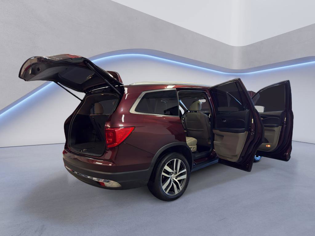 Used 2016 Honda Pilot Touring image 12