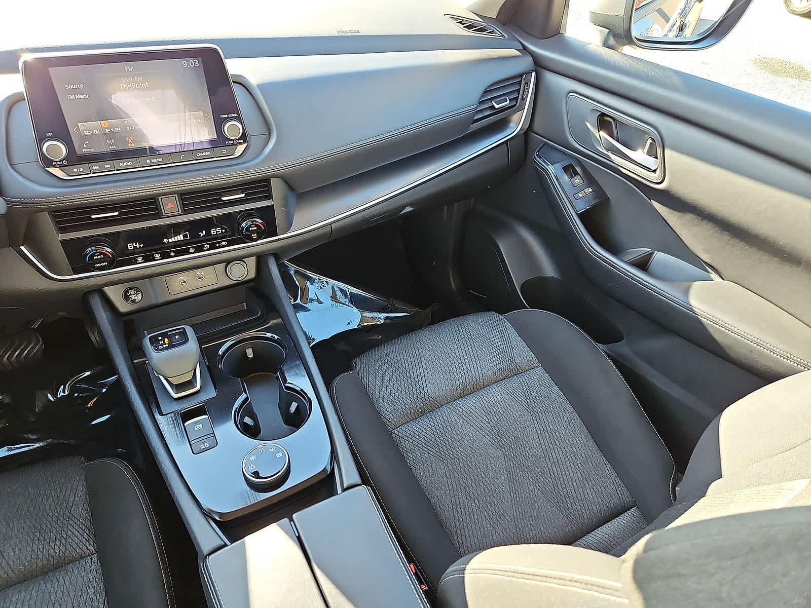Used 2025 Nissan Rogue SV AWD/4WD image 12