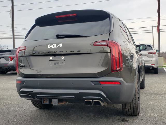 Used 2022 Kia Telluride EX w/ EX Premium Package image 4