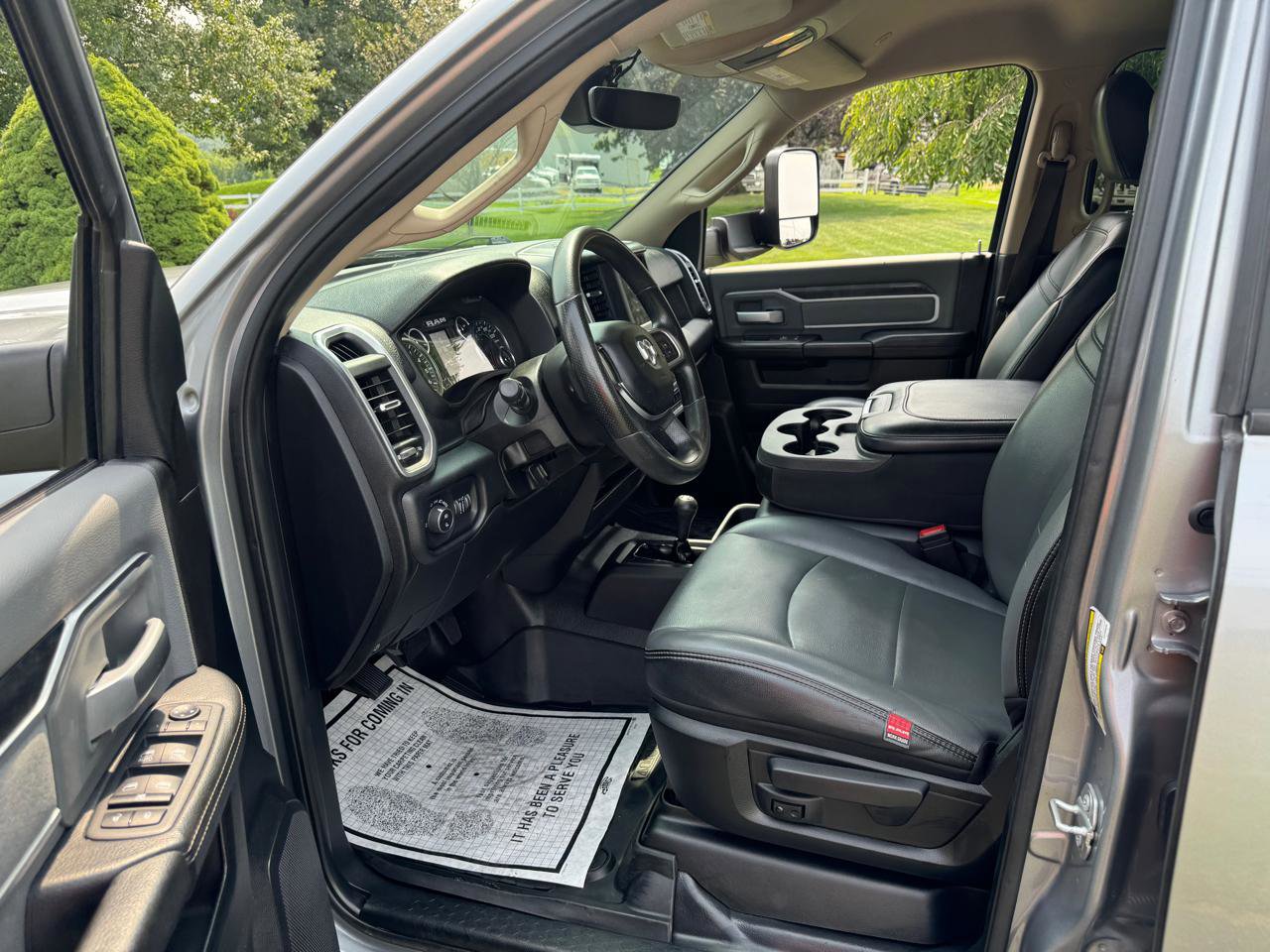 Used 2020 RAM 3500 SLT w/ Quick Order Package 27G SLT AWD/4WD image 10