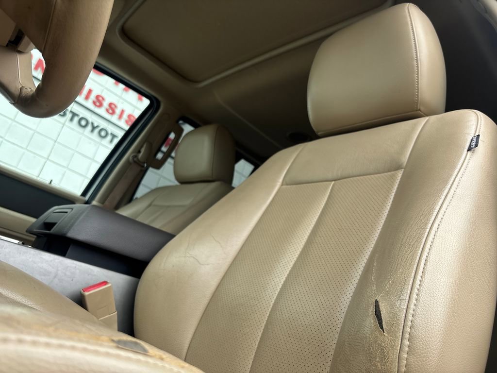 Used 2014 Ford Expedition XLT w/ Equipment Group 202A RWD image 10