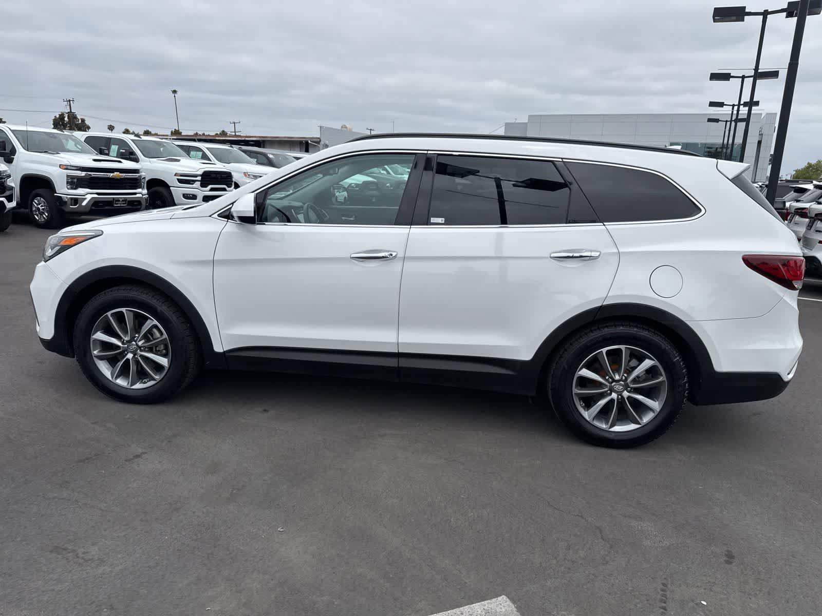 Used 2018 Hyundai Santa Fe SE FWD image 21