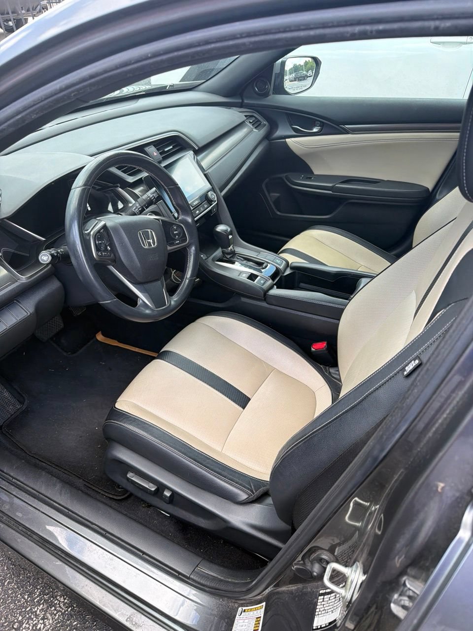 Used 2018 Honda Civic EX-L image 5