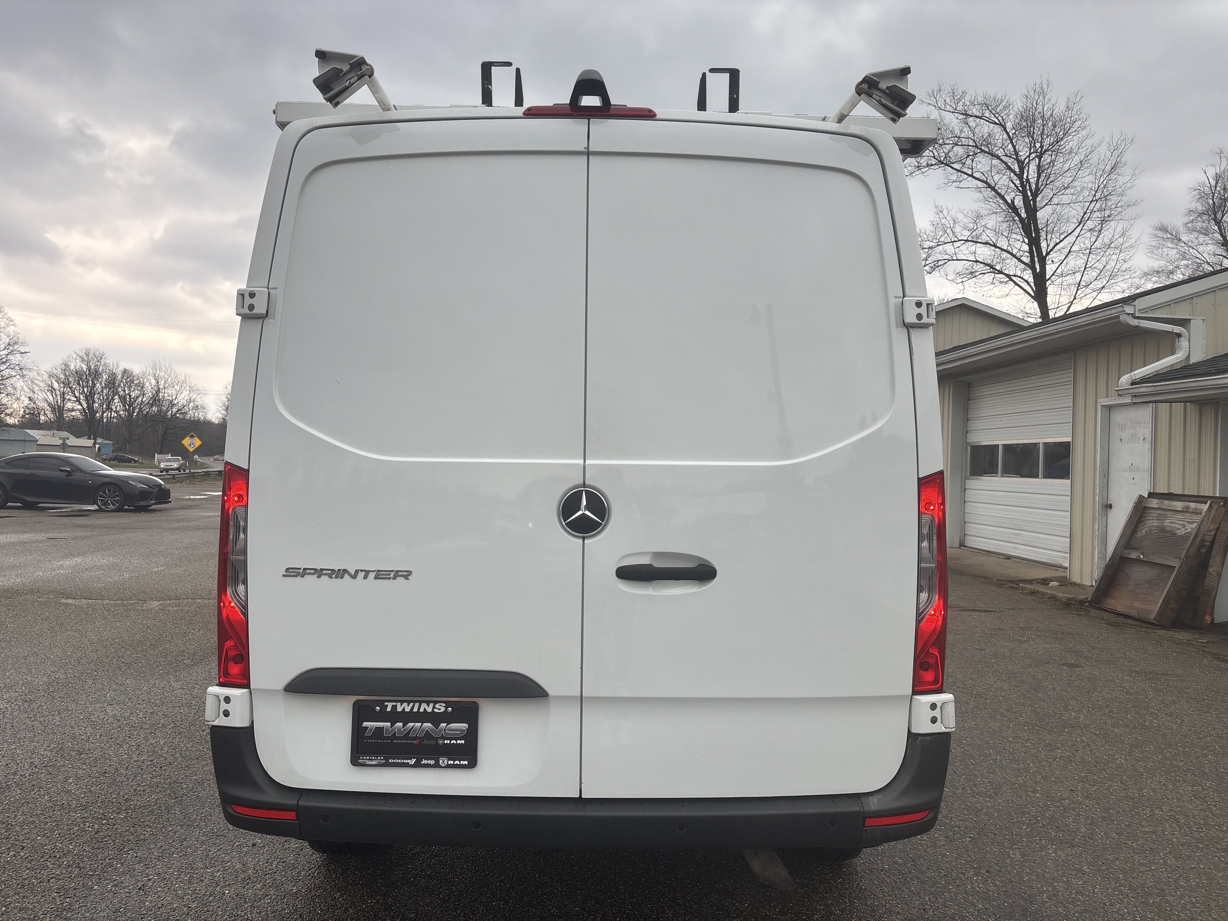 Used 2021 Mercedes-Benz Sprinter 1500 image 4