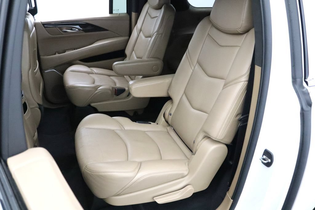 Used 2019 Cadillac Escalade ESV Platinum AWD/4WD image 9