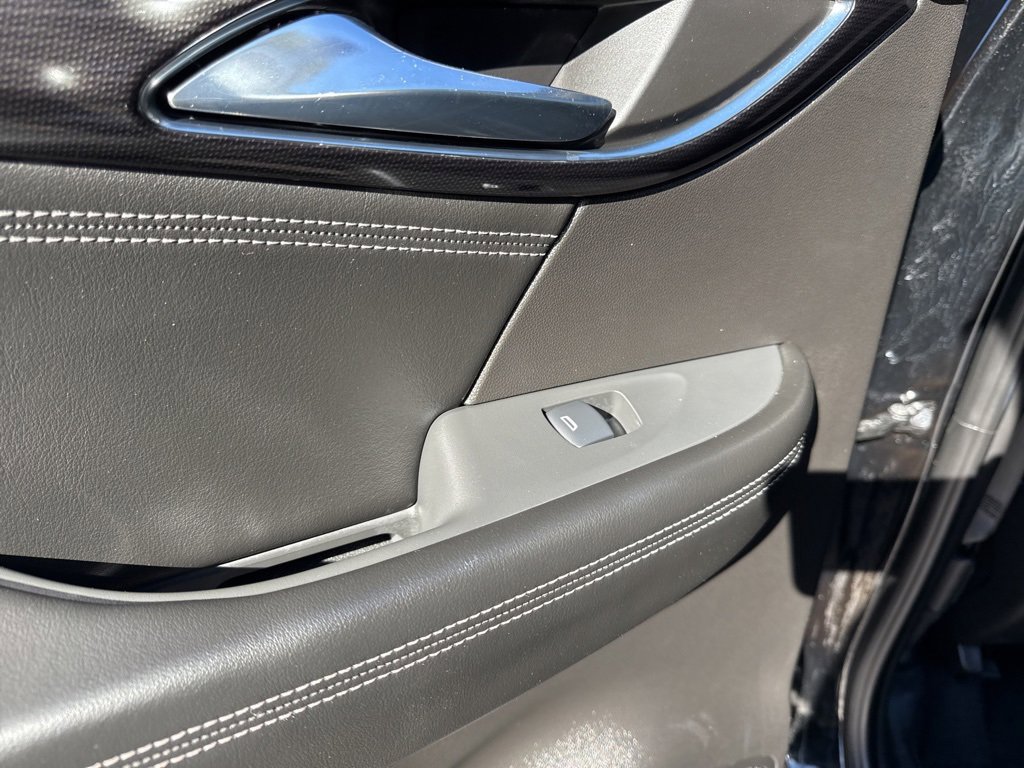 Used 2023 Buick Envision Essence w/ Sport Touring Package image 37