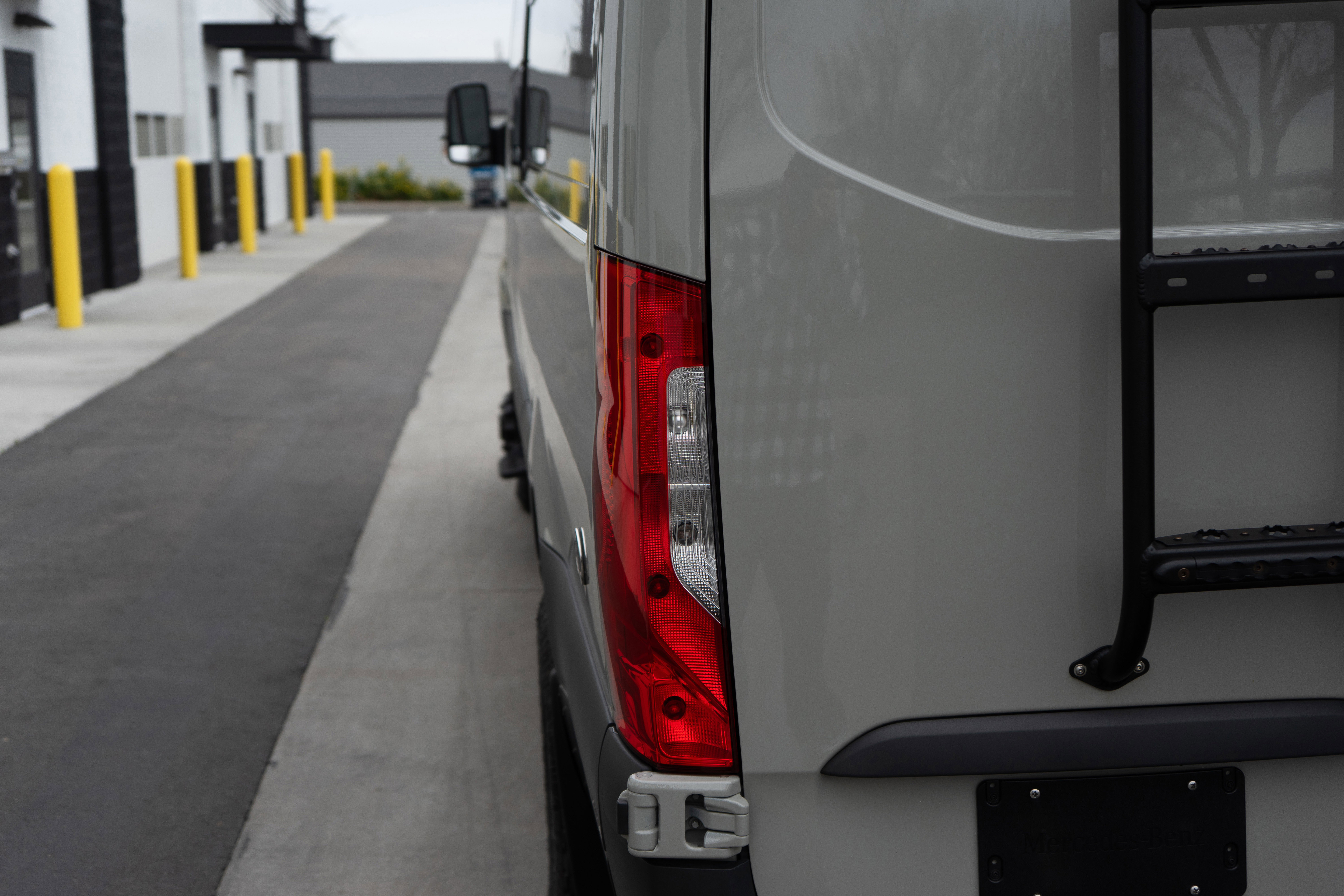 Used 2020 Mercedes-Benz Sprinter 3500 image 26