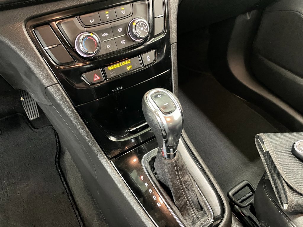 Certified 2019 Buick Encore Sport Touring w/ Safety Package image 28