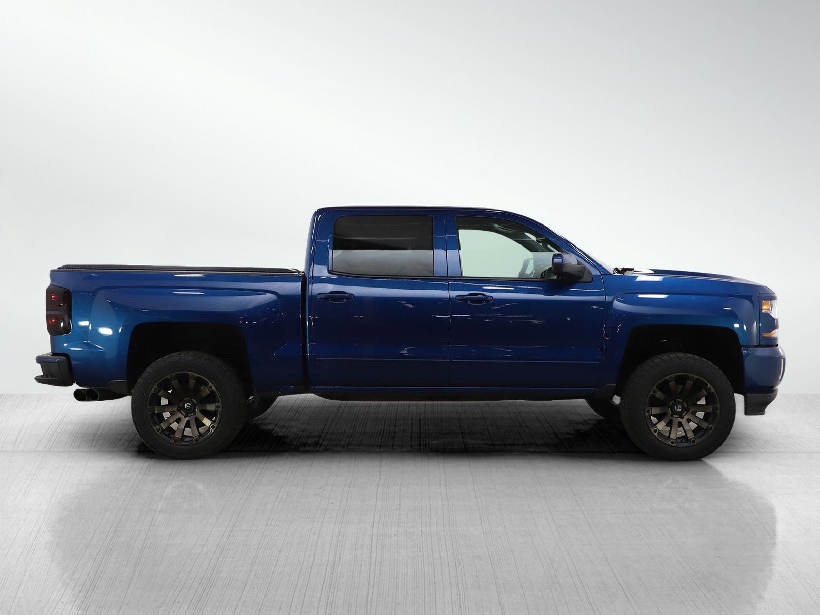 Used 2018 Chevrolet Silverado 1500 LT w/ All Star Edition image 6