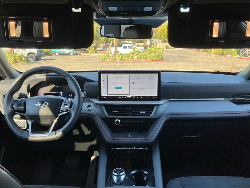 Certified 2025 Ford Explorer ST-Line w/ Premium Package image 35