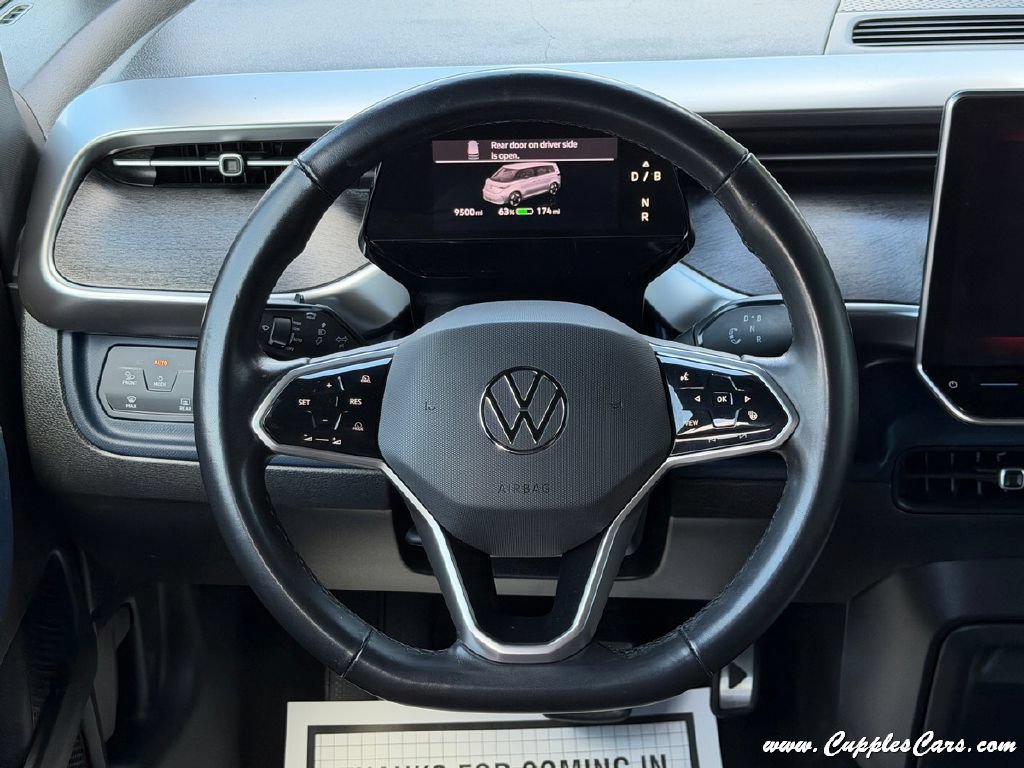 Used 2025 Volkswagen ID. Buzz Pro S RWD image 14