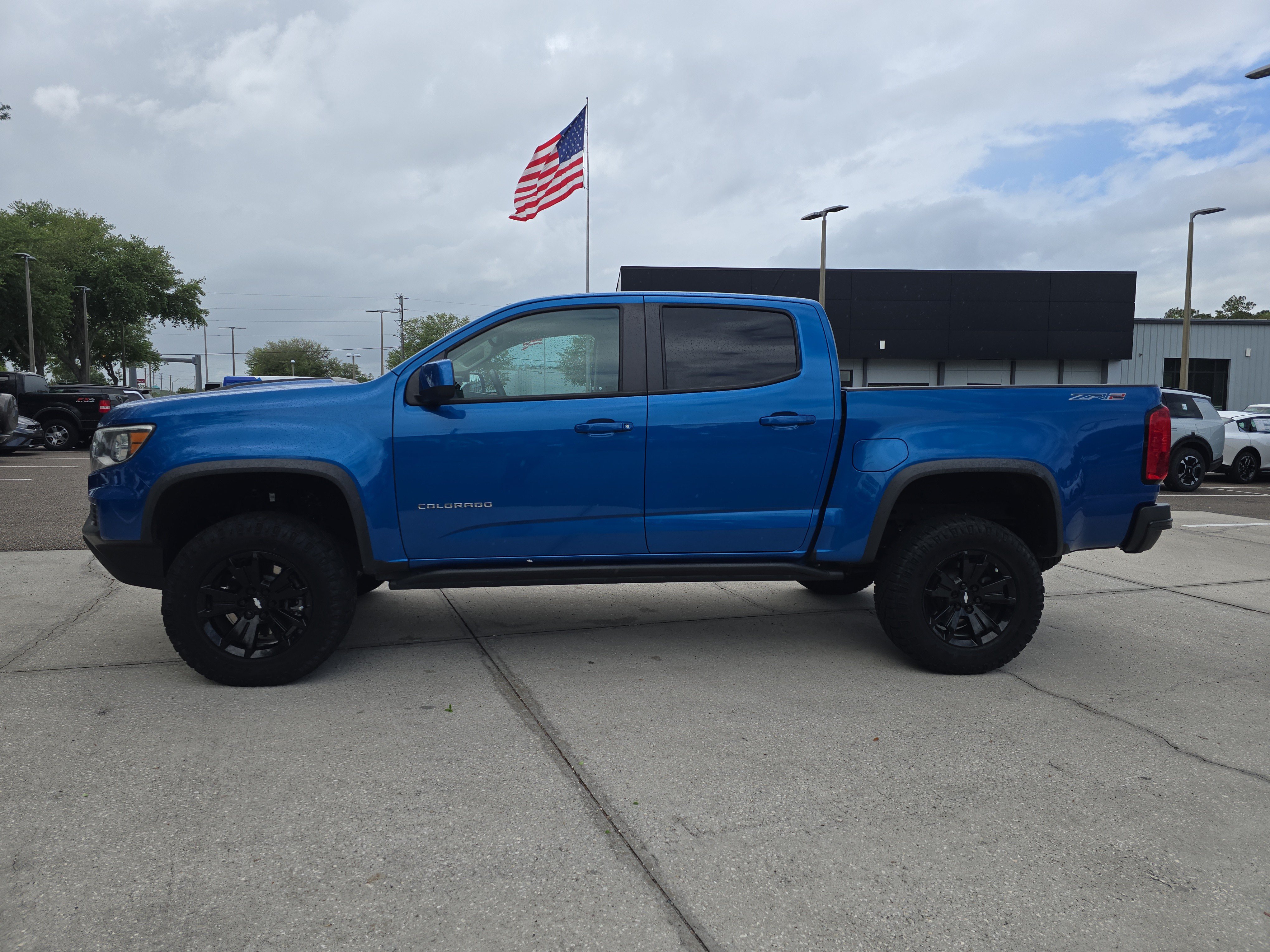 Used 2022 Chevrolet Colorado ZR2 w/ ZR2 Dusk Special Edition AWD/4WD image 5