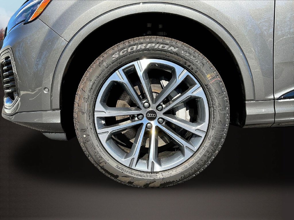 New 2026 Audi Q7 2.0T Premium AWD/4WD image 13