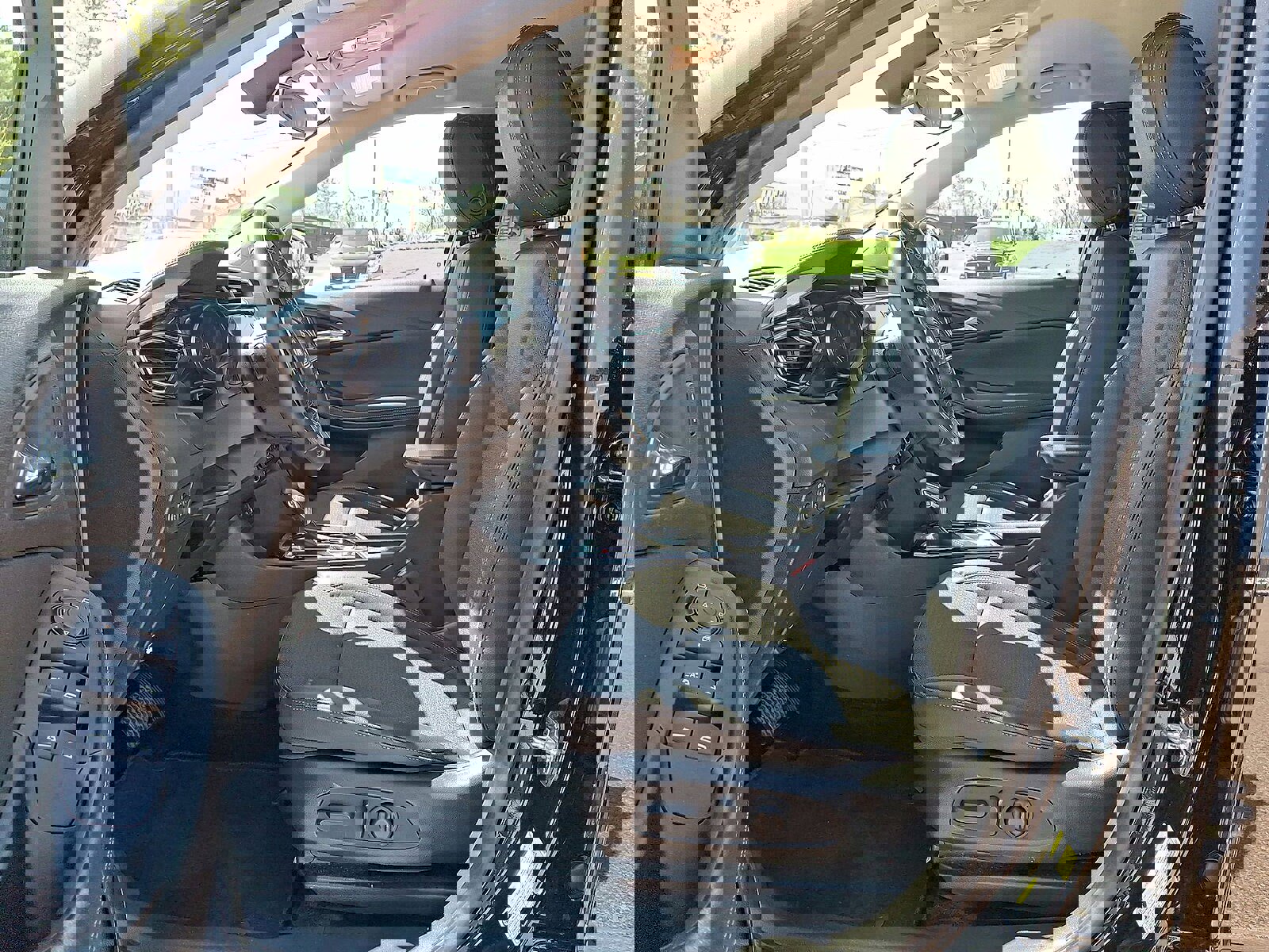 Certified 2023 Buick Encore GX Preferred w/ Cold Weather Comfort Package image 11