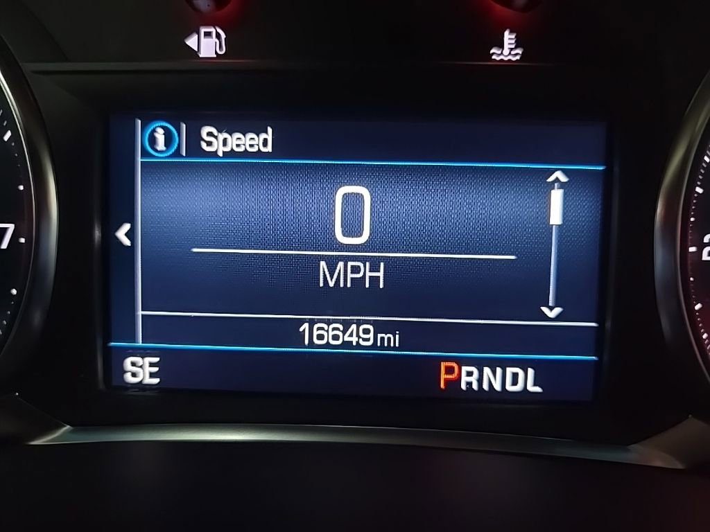 Used 2023 Chevrolet Equinox LT w/ Driver Convenience Package image 22