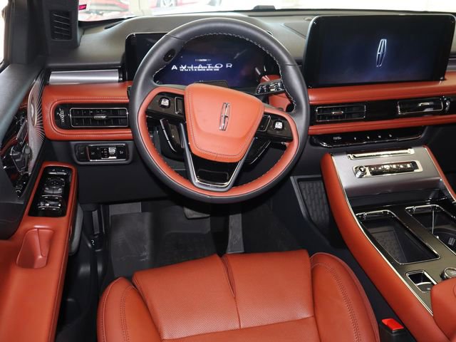 New 2025 Lincoln Aviator Reserve w/ Luxury Package image 6