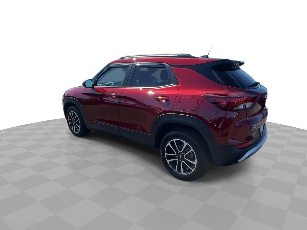 Used 2024 Chevrolet TrailBlazer LT w/ Driver Confidence Package image 6