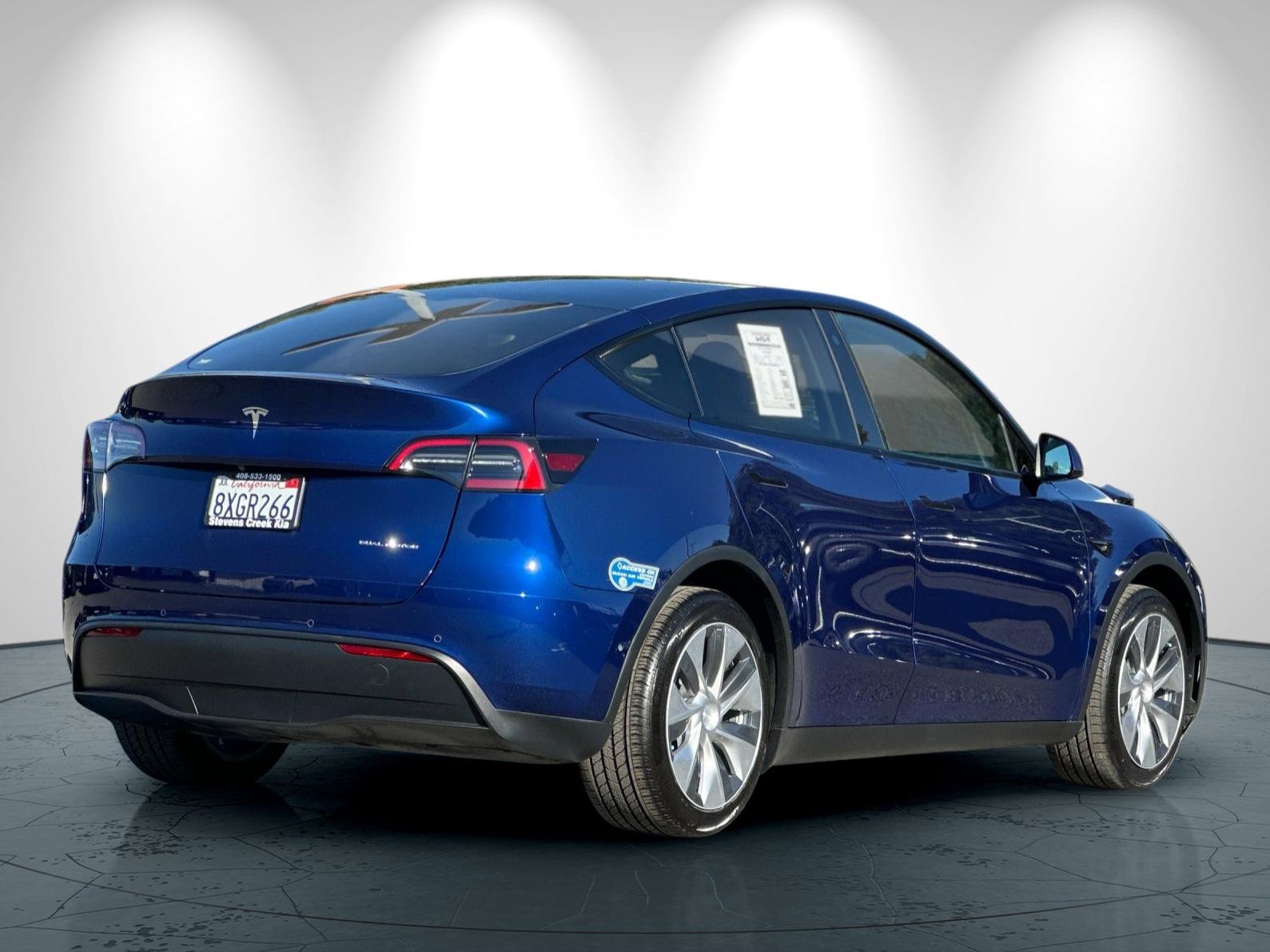 Used 2021 Tesla Model Y Long Range image 4