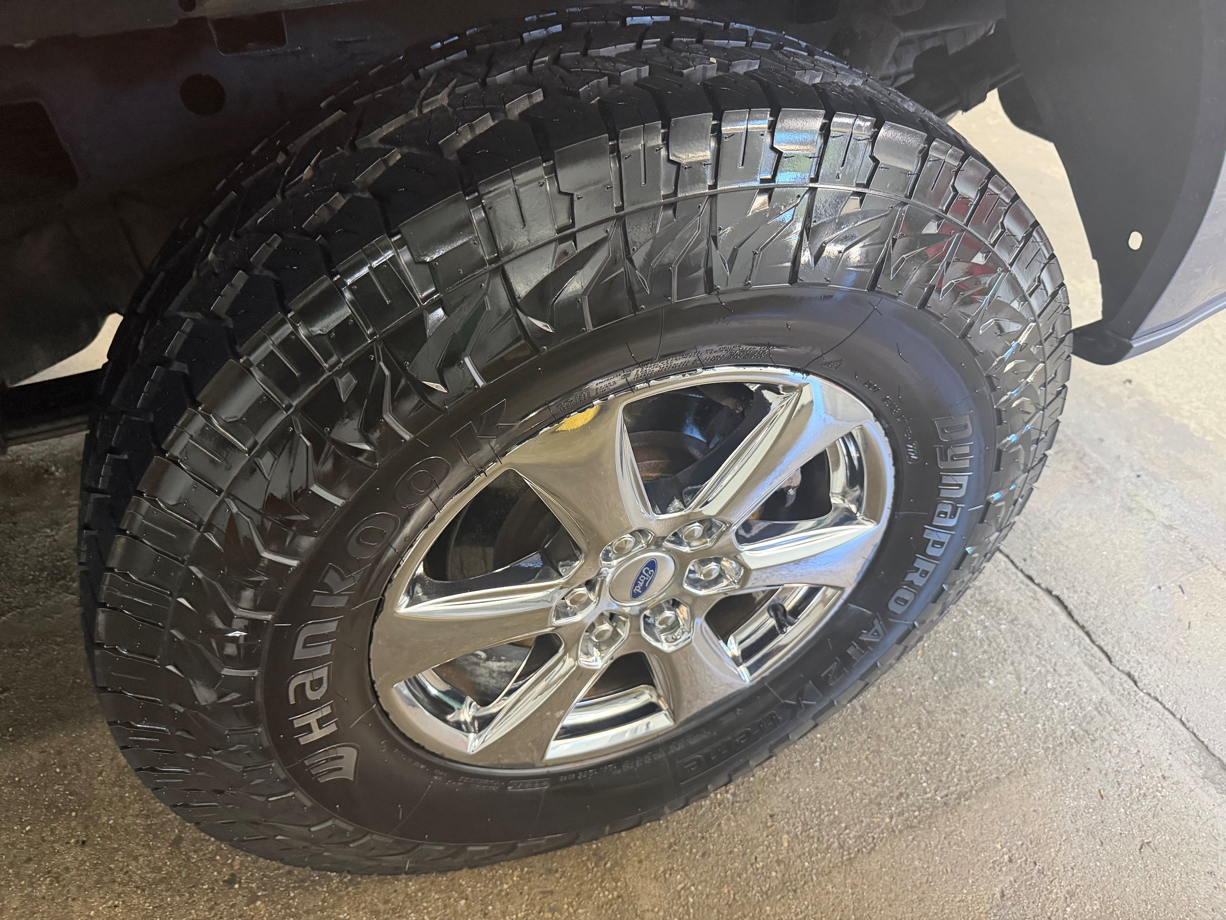 Used 2018 Ford F150 XLT w/ Equipment Group 302A Luxury AWD/4WD image 12