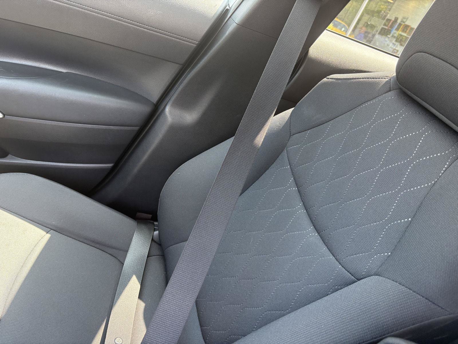 Used 2023 Toyota Corolla Cross LE AWD/4WD image 20