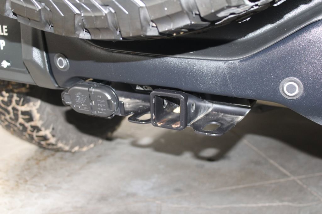 Used 2024 Ford Bronco Badlands image 14