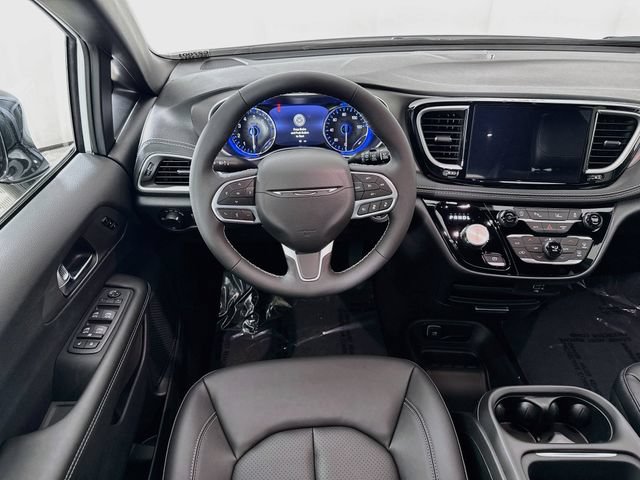 New 2027 Chrysler Pacifica Select FWD image 21
