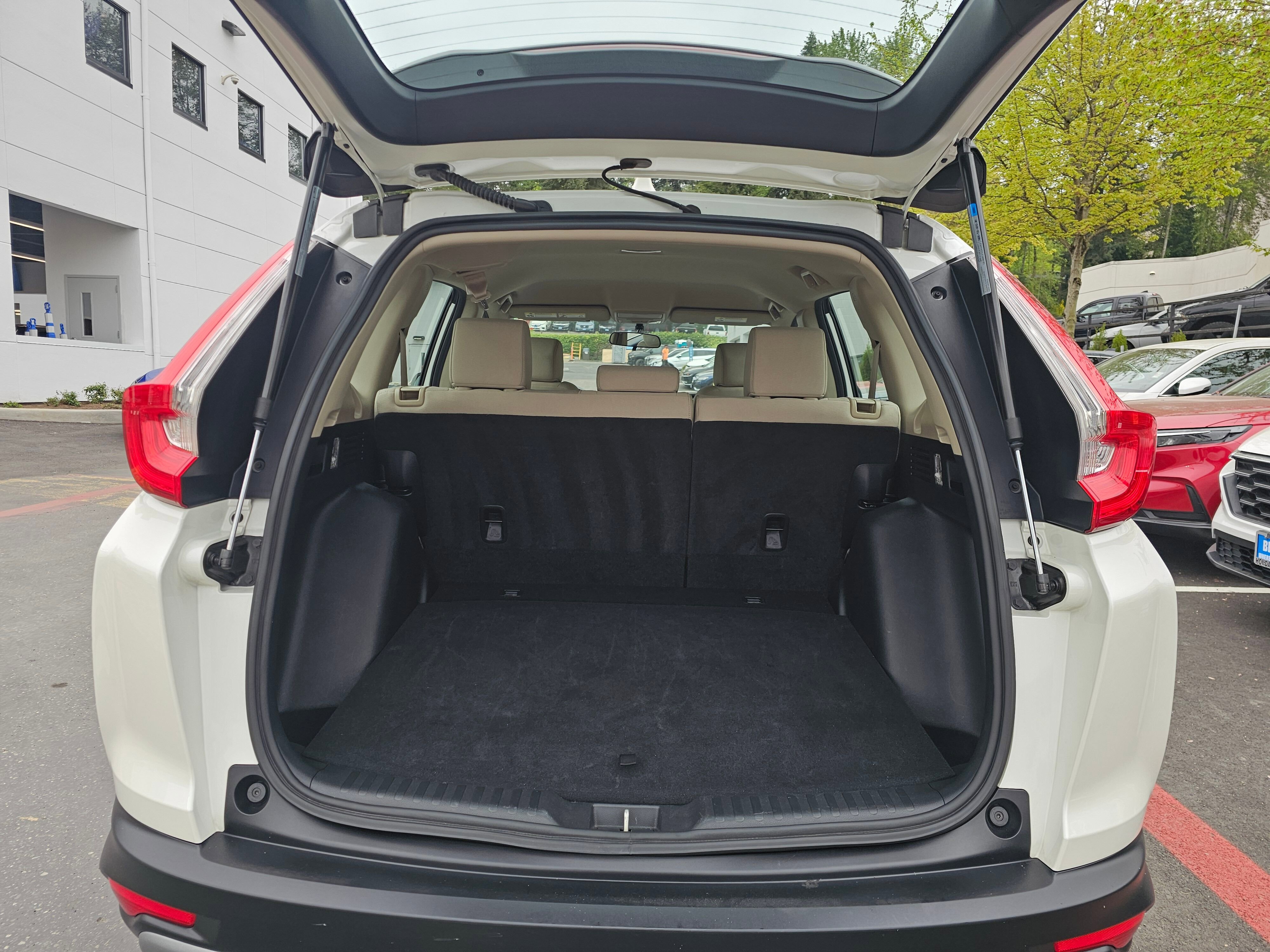 Used 2017 Honda CR-V LX image 15