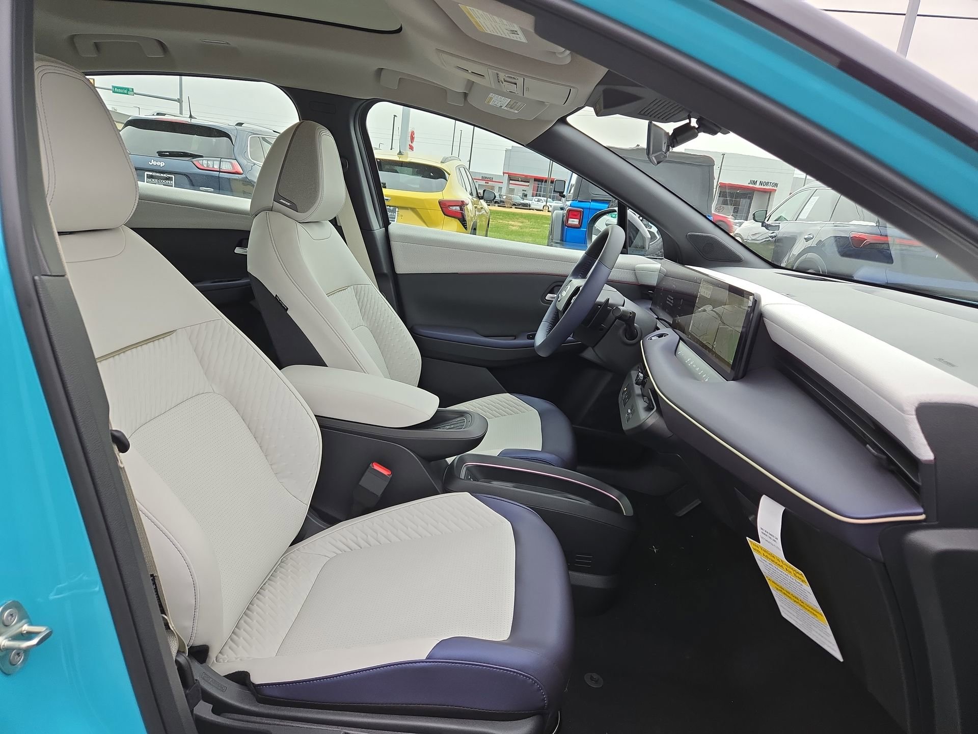 New 2026 Nissan Leaf Platinum+ image 15