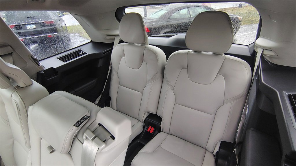 New 2026 Volvo XC90 T8 Ultra w/ Protection Package Premier image 32