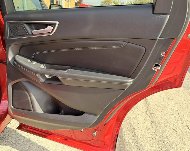 Used 2021 Ford Edge Titanium w/ Equipment Group 301A image 26