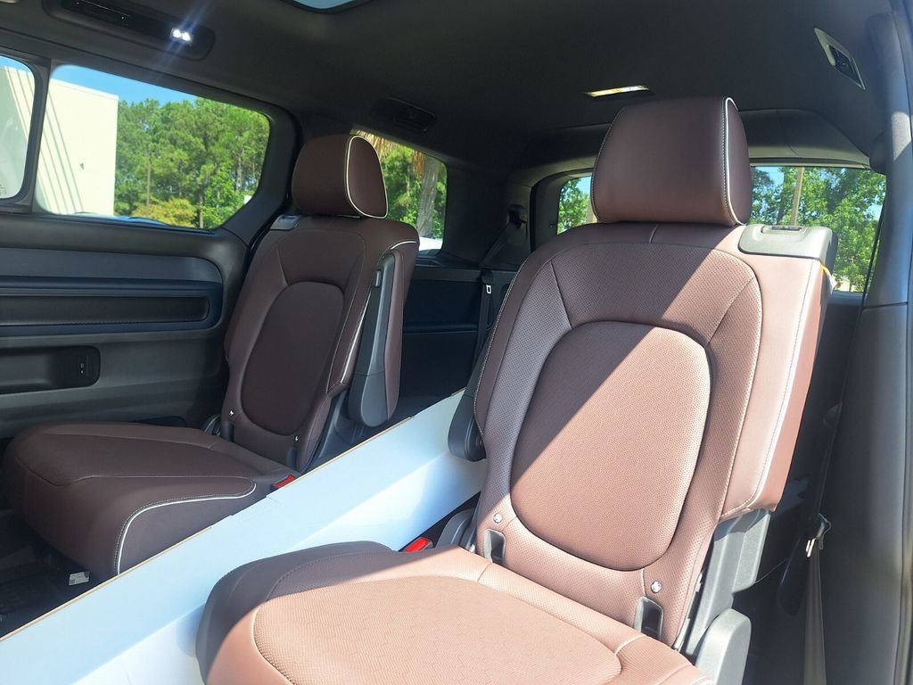 New 2025 Volkswagen ID. Buzz Pro S Plus image 24